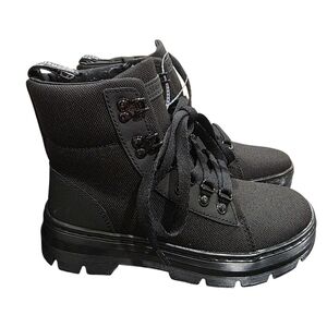 Dr. Martens Women's Black Combs Boot Size 6 New Without Box
